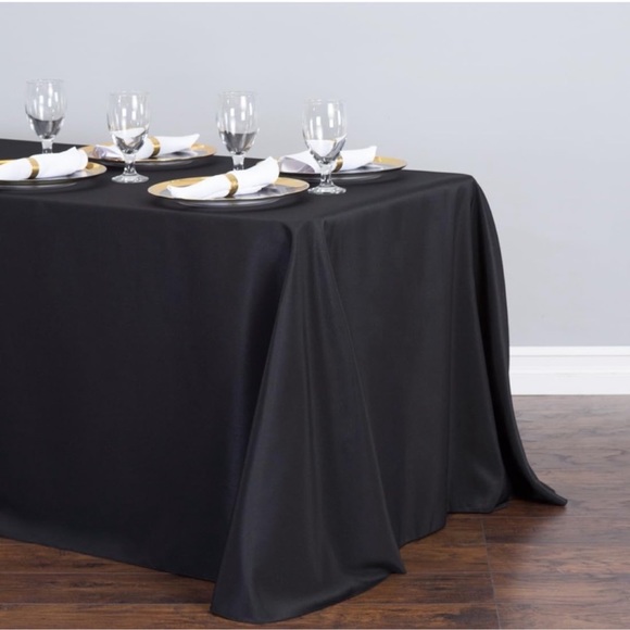 90”x132” Black Rectangular Tablecloth w Rounded Corners - Party Wedding Event - Picture 1 of 6